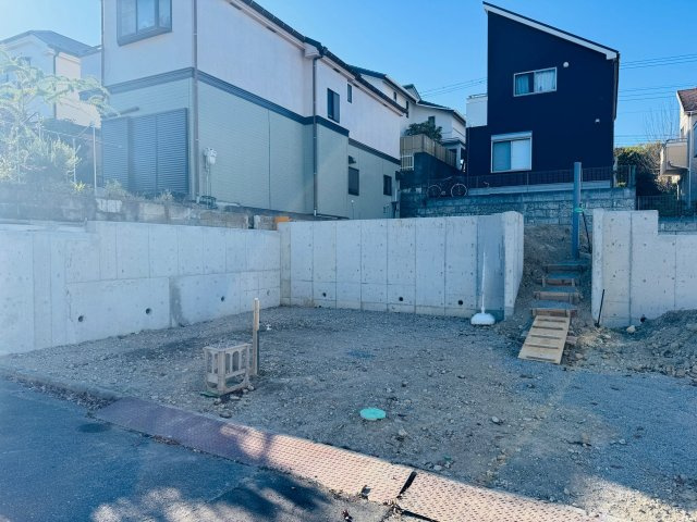 八王子市　丸山町　建築条件付き売地　の外観|～小宮駅徒歩26分　建築条件付きの売地　6ｍ道路につき駐車もしやすいです～