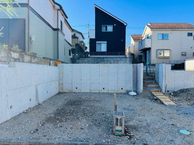 八王子市　丸山町　建築条件付き売地　の外観|～小宮駅徒歩26分　建築条件付きの売地　6ｍ道路につき駐車もしやすいです～