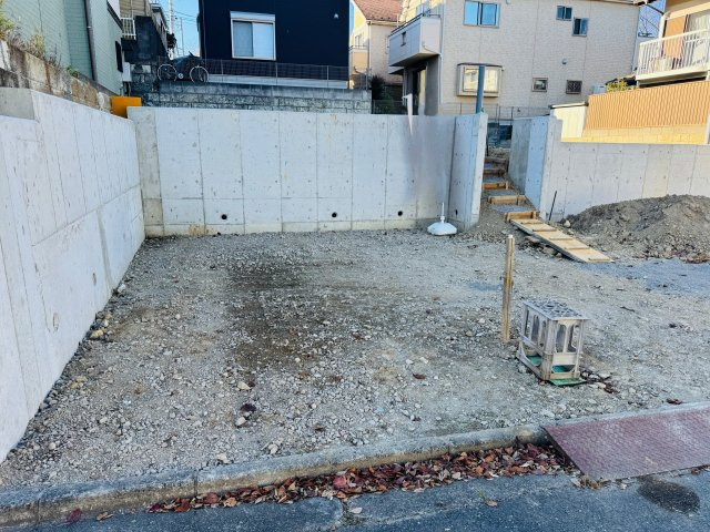 八王子市　丸山町　建築条件付き売地　のその他|～並列2台駐車可能カースペース～