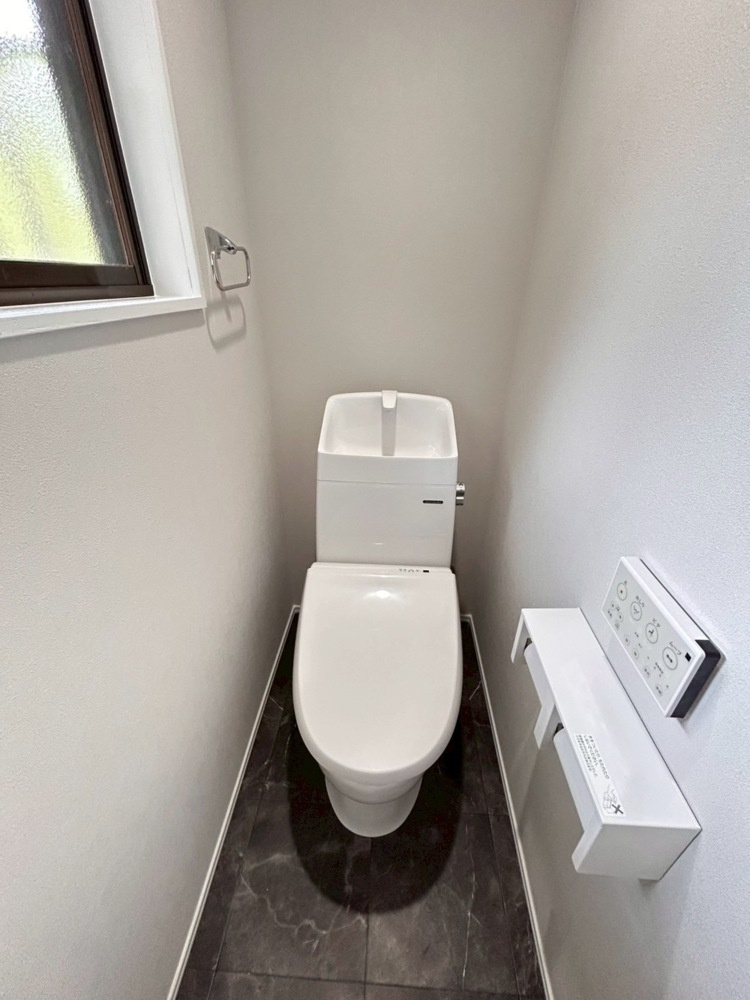 RESET HOUSE－リセットハウス－飯塚市幸袋のトイレ|トイレも新品で清潔感のある空間に♪
【飯塚市・リノベーション中古戸建】