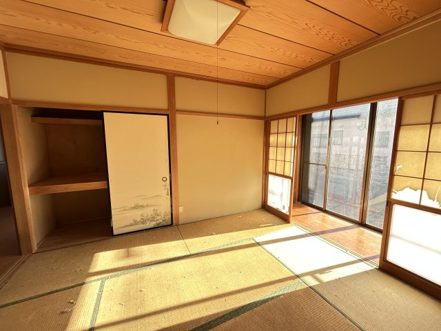 下野市石橋　中古戸建の和室|〇和室〇
急な来客やお泊りに来られた方へのお部屋としてもご使用いただけます（＾＾）
2025年12月撮影