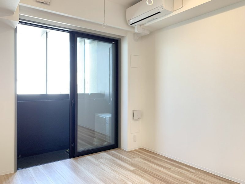 新品家具付きマンション不老町1(KaGood神奈川)の居間・リビング