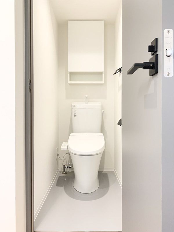 新品家具付きマンション不老町1(KaGood神奈川)のトイレ