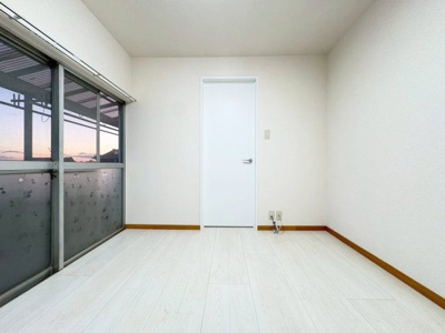 【洋室】 | 池田市古江町貸家