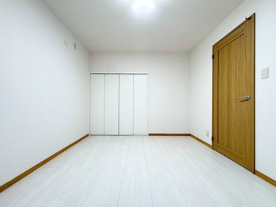 【洋室】 | 池田市古江町貸家