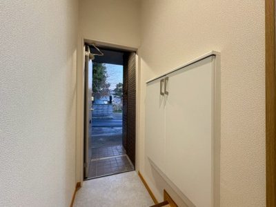 【玄関】 | 池田市古江町貸家