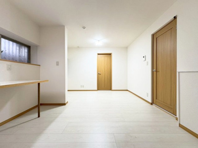 【居間・リビング】 | 池田市古江町貸家