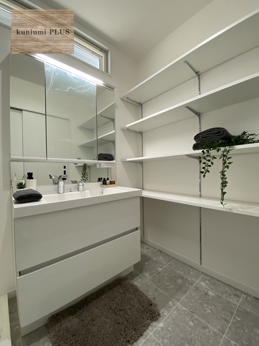 大阪市城東区鴫野東3丁目　モデルハウスの洗面所|施工例