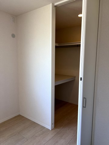 ガーデンズ太寺の収納