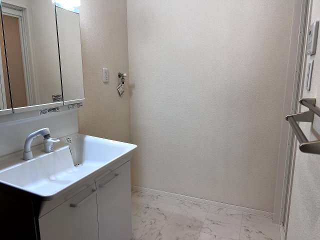 ガーデンズ太寺の洗面所