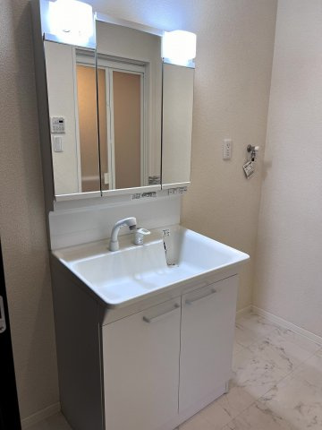 ガーデンズ太寺の洗面所