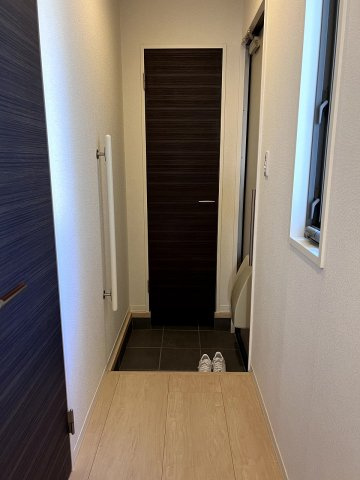 ガーデンズ太寺の玄関