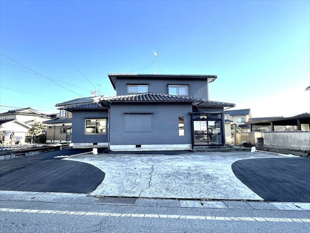 能美市徳久町中古住宅の画像