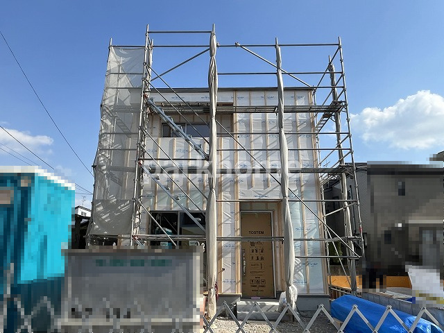 土佐市高岡町乙 ⑪ 新築戸建ての前面道路含む現地写真|2025年12月下旬