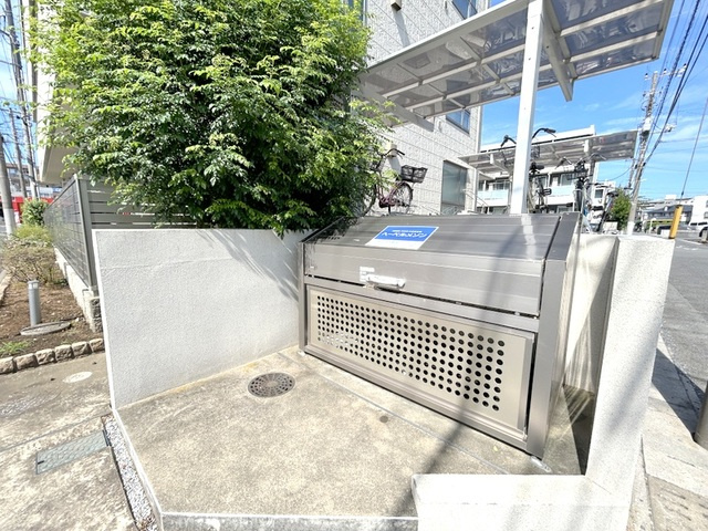 メゾンデュリアンのその他共用部分|★敷地内ごみストッカー★