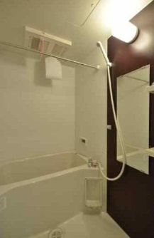 【浴室】 | リオン・ドール | 追い焚き機能、浴室乾燥機付きバス。