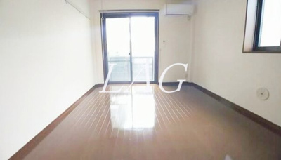 【居間・リビング】 | アーバン大成 | 洋室のお部屋です。