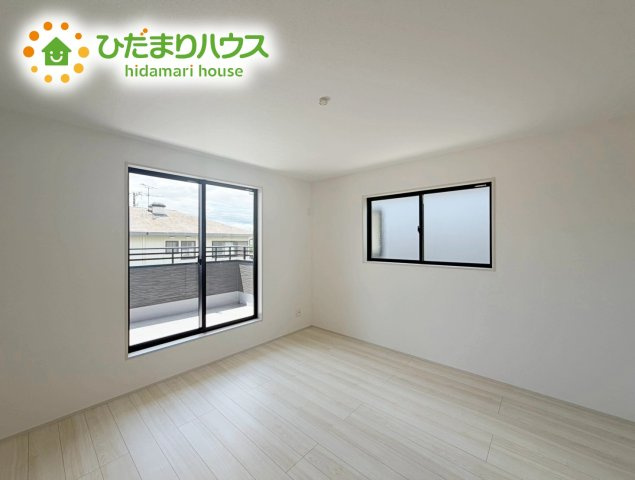 いわき市平下平窪6期　新築戸建　3号棟の寝室|広めの主寝室は、ベッドの他にもパソコンデスクやドレッサーなども置けちゃいます(*^-^*)