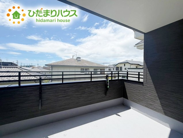 いわき市平下平窪6期　新築戸建　3号棟のバルコニー|人気が高いインナーバルコニーを採用♪天候を気にせず洗濯物を干せ、紫外線も気にせずに済みます(*^^)v
