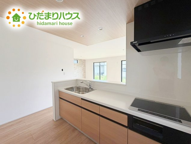 いわき市平下平窪6期　新築戸建　2号棟のキッチン|広々として使い勝手のよい明るく開放的なキッチン☆彡