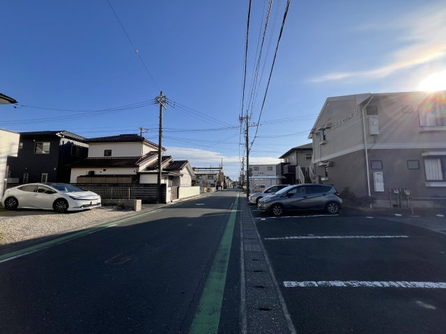 ケントパレス浜松のその他|前面道路を南を向いて撮影しました。