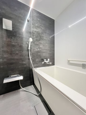 ケントパレス浜松の浴室|一日の疲れをいやしてくれる浴室！