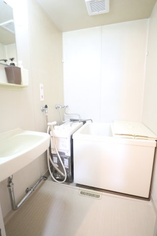 髙木ビルの浴室