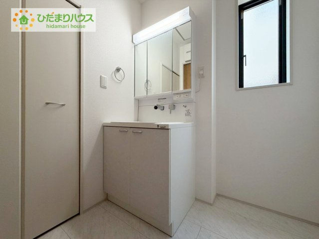 いわき市郷ケ丘4期　新築戸建　2号棟の独立洗面台|清潔感溢れるスタイリッシュなデザインの洗面化粧台！！