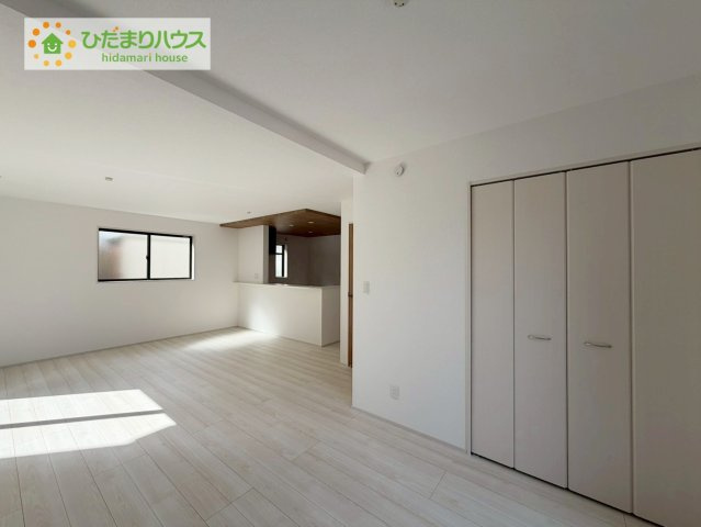 いわき市郷ケ丘4期　新築戸建　2号棟の居間・リビング|早くお仕事終わらせて、家に帰りたくなるようなリビングです(^^♪