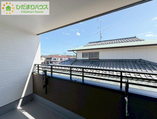 いわき市郷ケ丘4期　新築戸建　4号棟のバルコニー|お布団など大きいものも、充分に干せる広さがございます。人気のベランピングも楽しめる広さ！自宅のアウトドア空間でゆったり過ごせます。