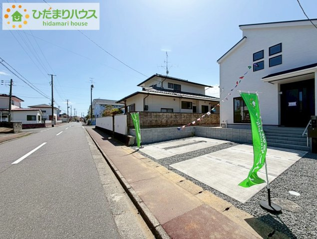 いわき市郷ケ丘4期　新築戸建　4号棟の前面道路含む現地写真|小学校が近く、お子様の通学も安心ですね☆彡