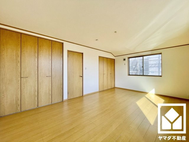 京田辺市同志社山手３丁目　T37号地の洋室