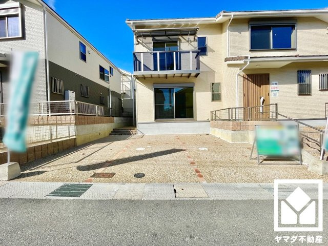 京田辺市同志社山手３丁目　T37号地の駐車場