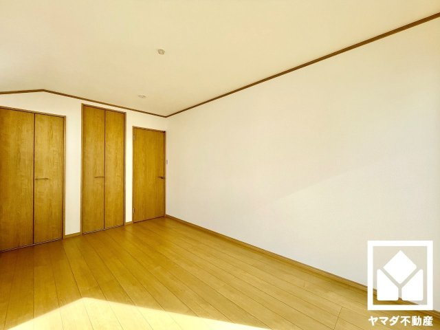 京田辺市同志社山手３丁目　T37号地の洋室