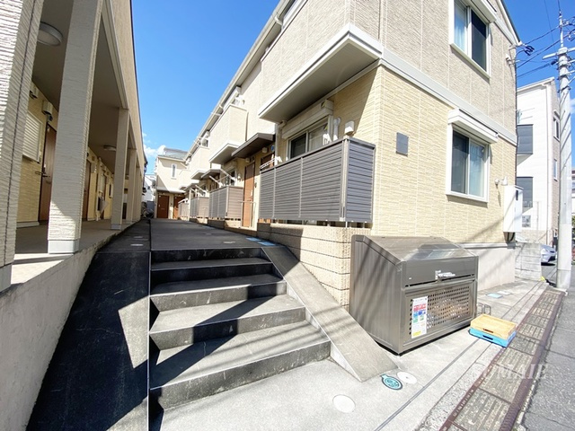 ミズカ　ラトゥールのエントランス|こちらが入口です☆