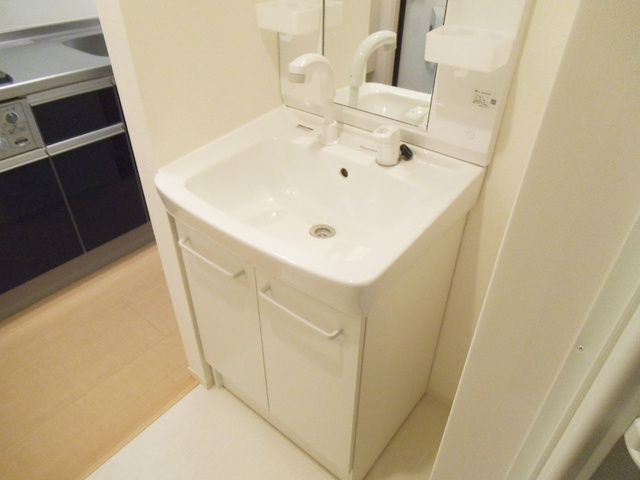 ミズカ　ラトゥールの洗面所|独立洗面台です☆