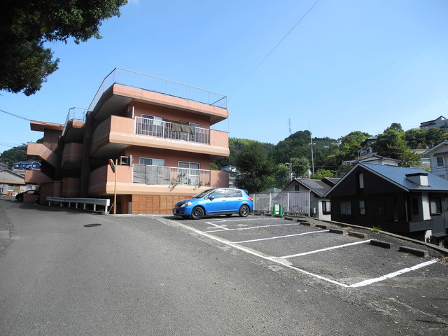 フェリーチェめのとの駐車場