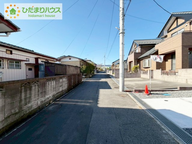いわき市内郷高坂町2期　新築戸建の前面道路含む現地写真|前面道路幅5ｍ☆車の出入りもラクラクできちゃいます(^^♪