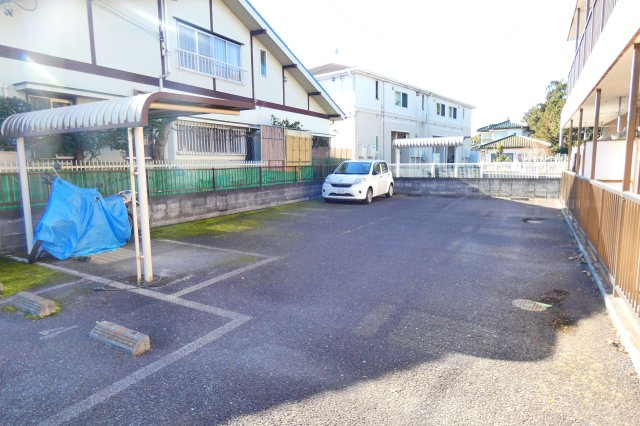 【駐車場】