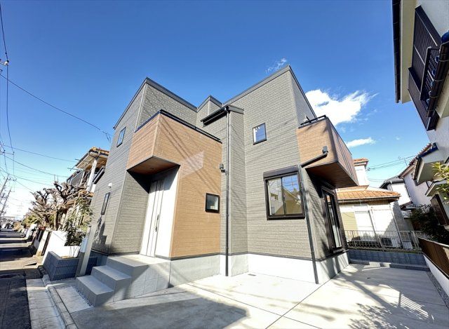 【駐車場】 | 新座市野火止3丁目　新築一戸建住宅　全1棟　(志木本店) | カースペース2台でご夫婦それぞれの車が停められます。