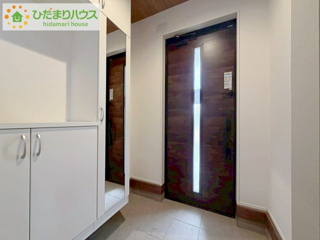 いわき市泉町下川3期　新築戸建　3号棟の玄関|丁度良い靴箱のサイズ♪これだけあれば家族全員の靴がしまえてスッキリ(^O^)