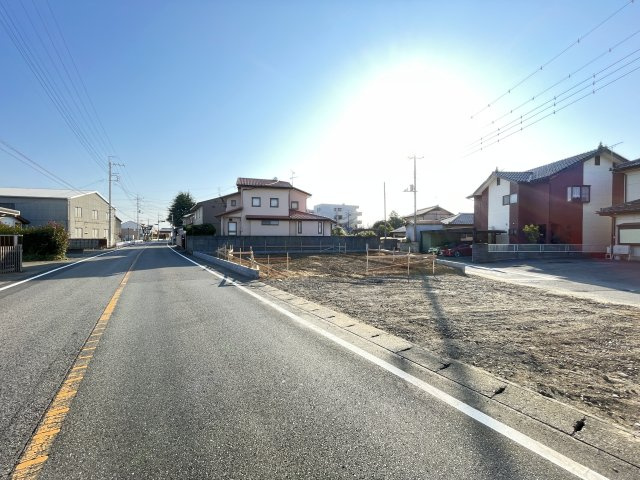 新築戸建・新築建売　太田市亀岡町3期　尾島小・尾島中の前面道路含む現地写真