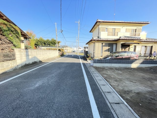 新築戸建・新築建売　太田市亀岡町3期　尾島小・尾島中の前面道路含む現地写真