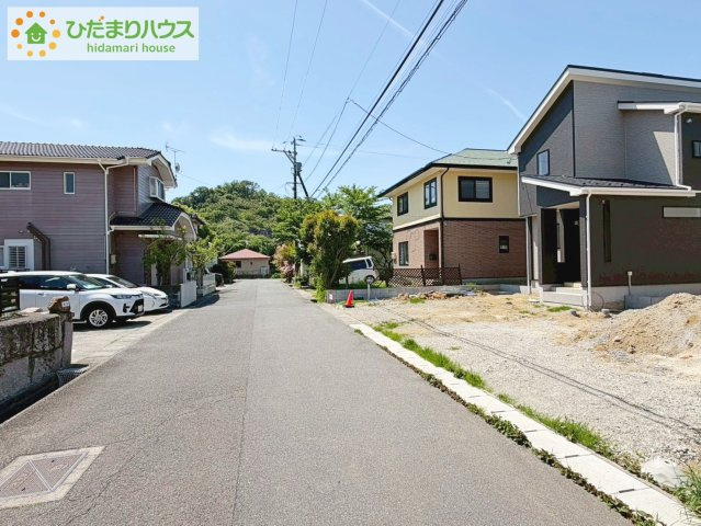 いわき市小名浜林城　新築戸建　2号棟の前面道路含む現地写真|近隣に商業施設多数あり(^^)/