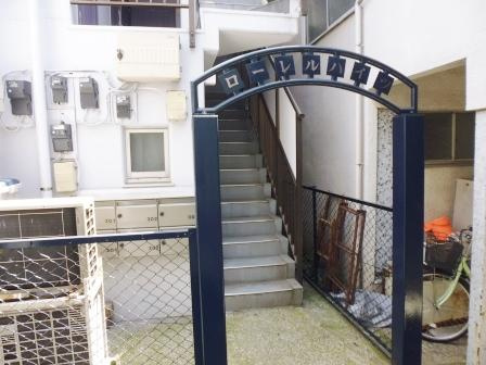 ローレルハイツのエントランス