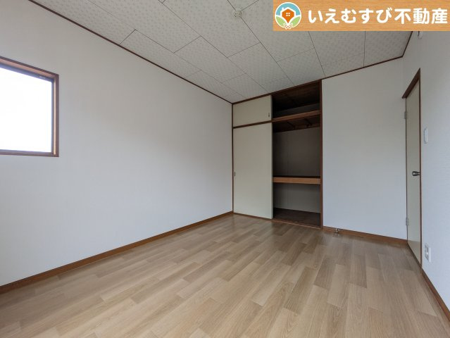 熊谷市押切1期　中古戸建の寝室