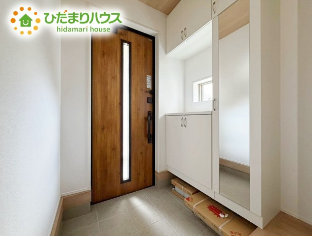 いわき市佐糠町東2期　新築戸建　2号棟の玄関|丁度良い靴箱のサイズ♪これだけあれば家族全員の靴がしまえてスッキリ(^O^)