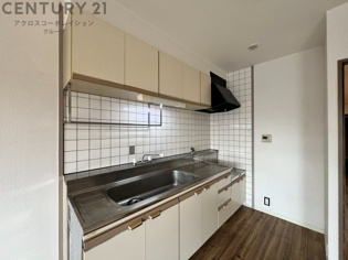 壁付けキッチンでスペースを有効活用できます！