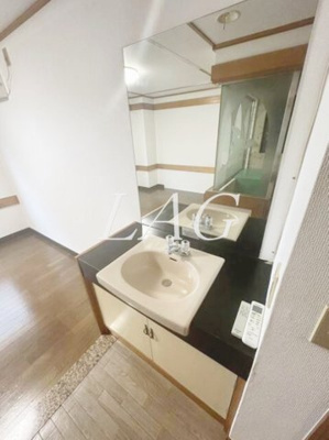 【独立洗面台】 | パペーテ桜橋 | 独立洗面台です。