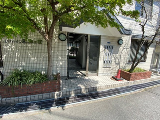 ビバハイツ武庫之荘のエントランス